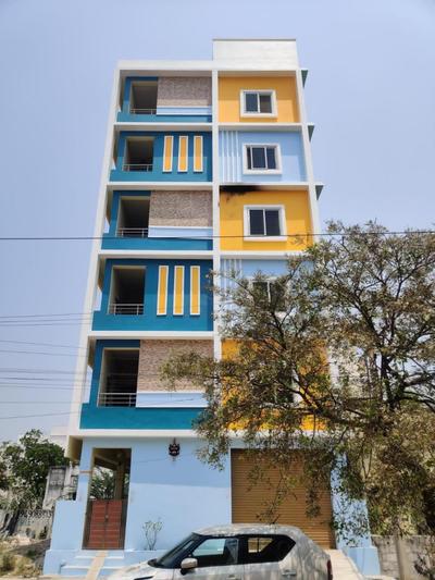 RAK Homestay - Luxury AC 2BHK Apartments for family stay - Walkable to PS4 restaurants -Equipped Kitchen - WIFI - Android TV - Near to Tirumala fly over st