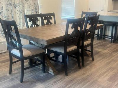 Spacious 3 Bedroom 2 1/2 Bath Home Self Check In