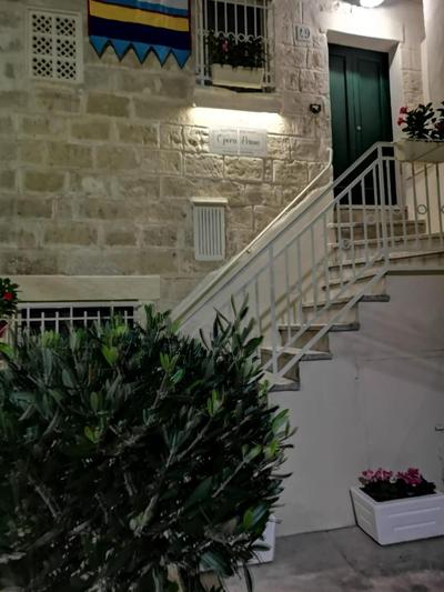 Opera Prima Apartment and Room