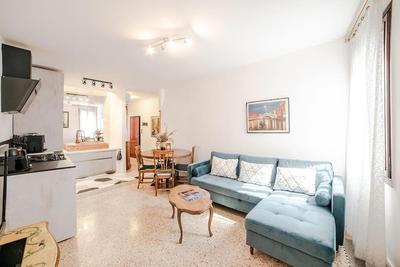 Delightful Apartment at 5 mins from Rialto Bridge