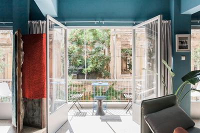 Central and Comfy with Private Balcony and Rooftop Access - CT3