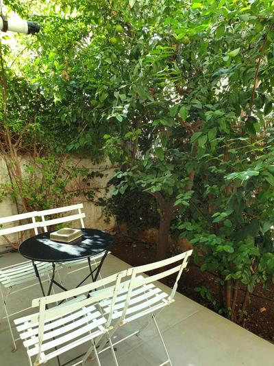 Mama's Home - 2 BR Near Acropolis - Metro - 300Mbps