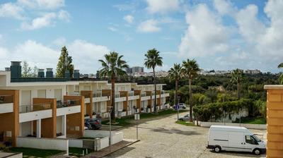 Albufeira Stylish Townhouse