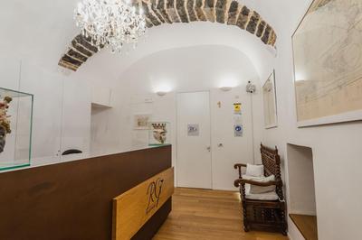 RG7 Apartments