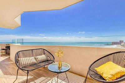 797 Holiday Rentals - Benalbeach- Moderno piso para 4 con vistas al mar