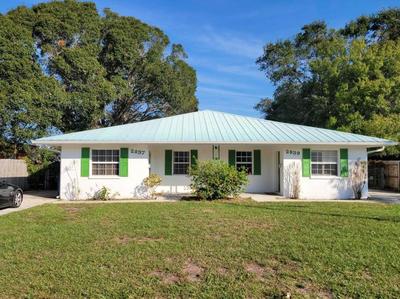 Beachy Sarasota Duplex