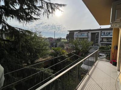 Orio Relax 24h Airport 1 - 3 minute from arrival by bus