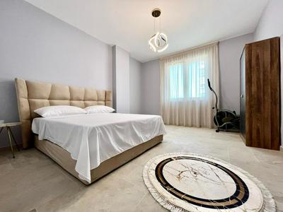 In City Centre DeLux Apartment