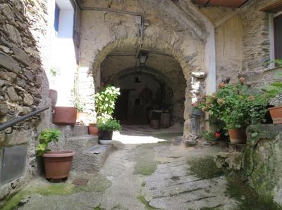 Casa a Verdeggia