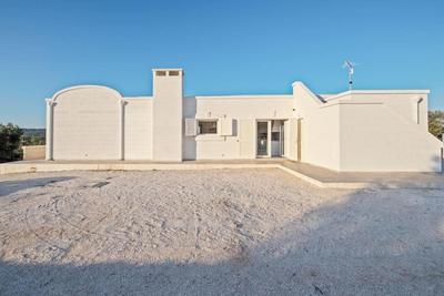 Villa Amelia by Raro Villas
