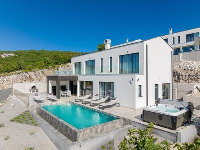 Villa Aristea with sea view, jacuzzi and infinity pool