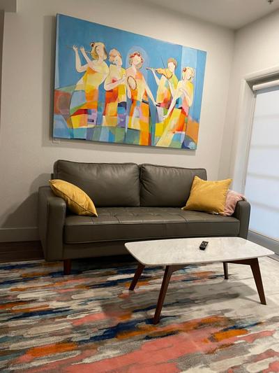 Lovely 2/2 apartment in heart of Santa Monica with free parking