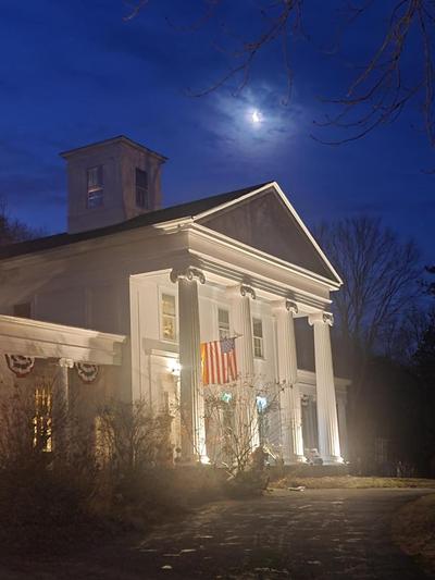 House of 1833 Bed and Breakfast