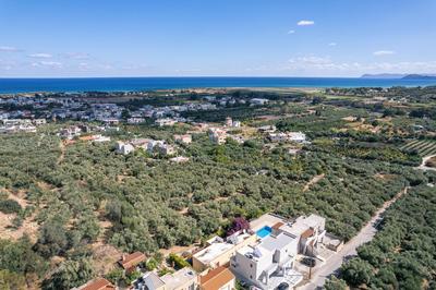 Greek Sky - New modern apartment with shared pool