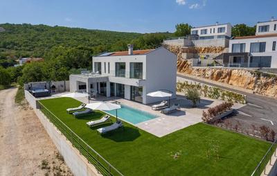 Villa Atrium with heated pool, sea view, jacuzzi, gym and sauna