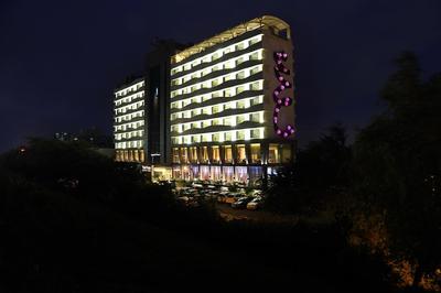 Fortune Select SG Highway, Ahmedabad - Member ITC Hotels' Group