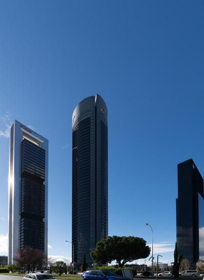 Lujo en Las 4 Torres! Business Area
