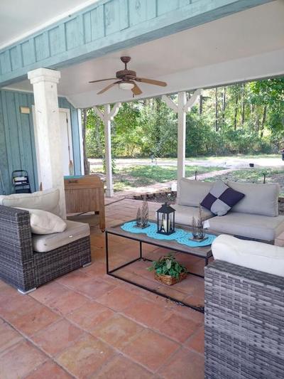 Pool, Spa&Lake 16 beds 8 bathrooms 50 car parking VENUE Magnolia Texas