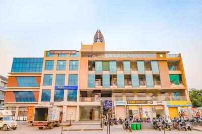 FabHotel Meritus Inn