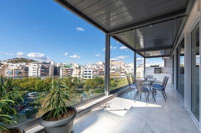 Phaedrus Living City Center Luxury Flat Neos Kosmos