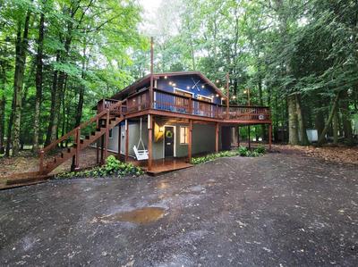 Firepit, BBQ, AC, Indoor Pool, KING bed, Self check in, Indoor Fireplace, FREE Amenities