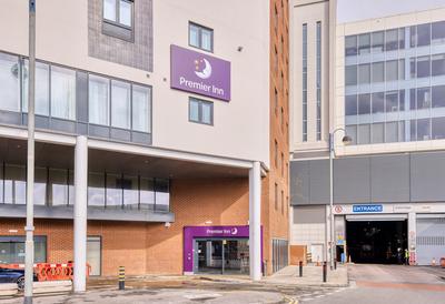 Premier Inn London Uxbridge Town Centre