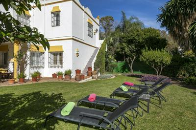 Villa Arin - Beachside Family Home