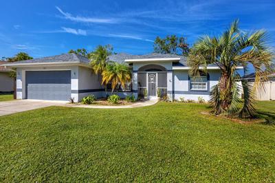 14 Bright Spacious 4 Bedroom Home with a Heated Pool