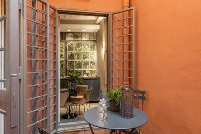 iFlat Spanish Steps Delight