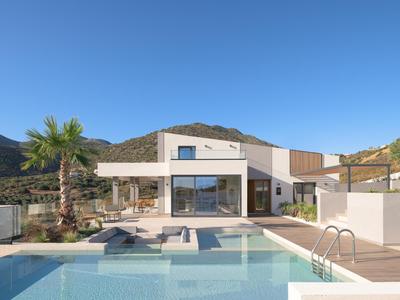 Mayana Luxury Villa, an infinite blue experience, by ThinkVilla