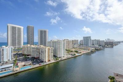 Stunning Penthouse Suite Waterfront 2BD 2BA