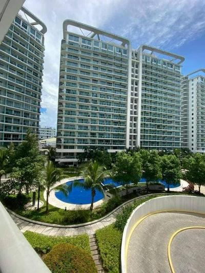 Cozy 1BR cityview with Balcony and near Airport