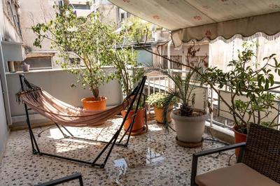 Saffron Apartment in Central Athens