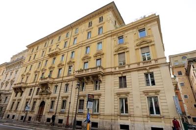 ELEGANT APARTMENT IN THE HEART OF ROME-NAVONA AREA