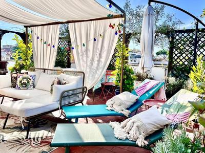 Lovely mid-century apartment with stunning terrace