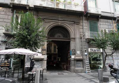 Vesuvius Luxury Home
