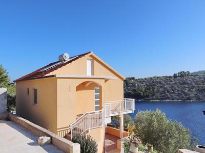 Peaceful Holiday House Senija