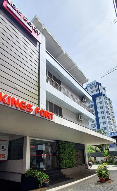 Kings Fort Rooms Thrippunithura