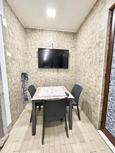 B&B VALENTINO NAPOLI