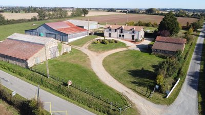 A la Haute Bouillere