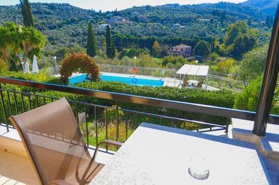 Cochelli Lower Pool Walk to beach WiFi AC