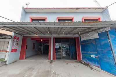 RedDoorz near UNSIKA University Karawang