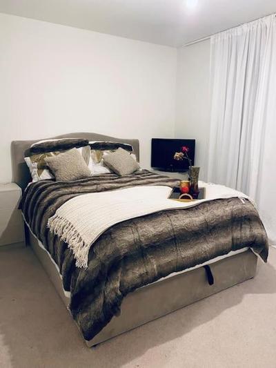 Stunning 1 Bed Luxury Apartment