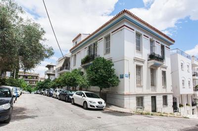 Acropolis Traditional House