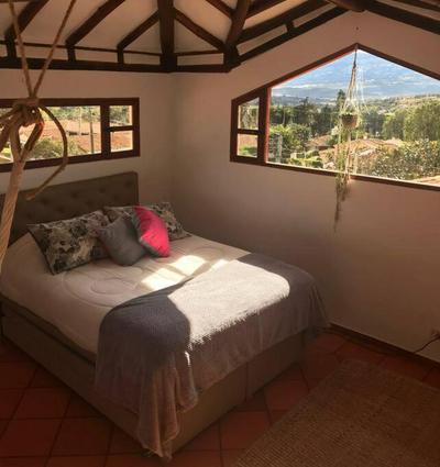 CASA LOMA Guest House