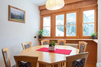 Mountain Living Apartment Idylia