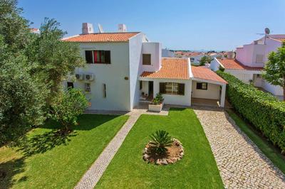 Villa Altis by Villa Plus