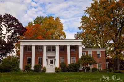 Cromwell Manor Inn
