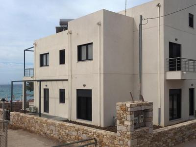 Melissinos Beachfront Apartments