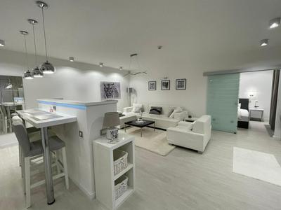 Lovely new apartment by the Parliament